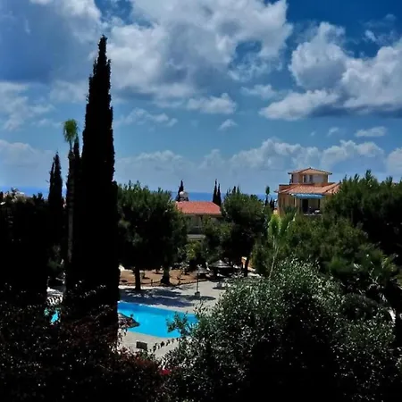H&o Regina Garden Ap New In Paphos! Apartment
